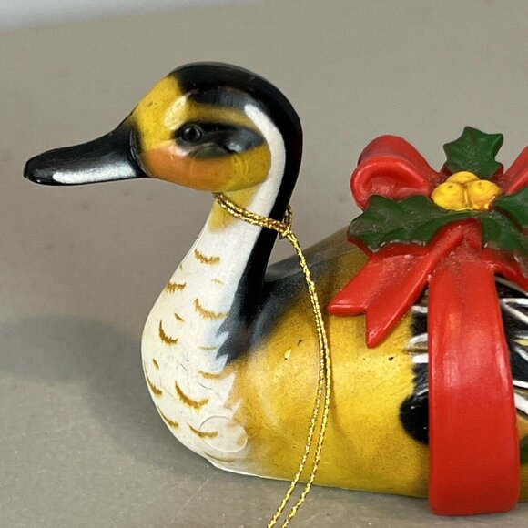 Enesco Yellow Duck Merry Christmas Ornament Happy Holiday Figurine Hong Kong Vtg - Picture 2 of 10
